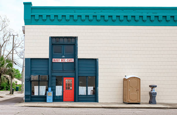 Best Portable restroom trailer rental  in Hokes Bluff, AL